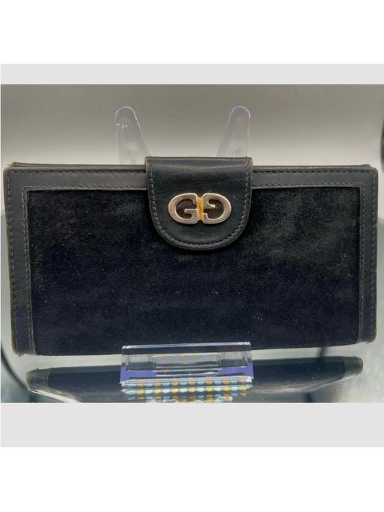 Gucci Handbags - Vintage 1970’s Gucci Black Bi-Fold Suede & Leather Wallet -Authentic